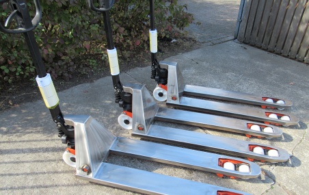 Bekleden van transpaletten met inox